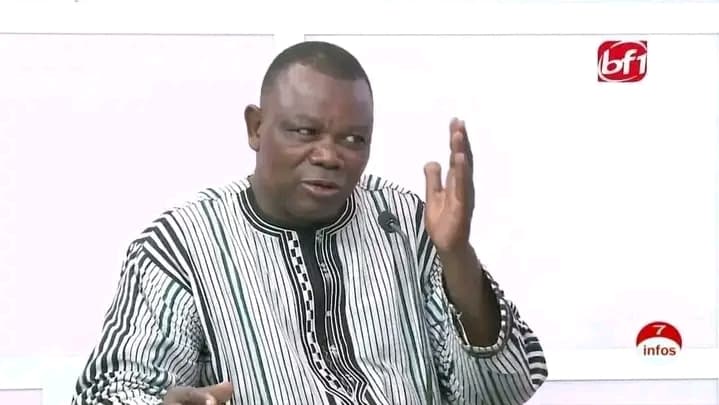 Burkina Faso : Khalifara Sere mis aux arrêts, controverse autour d'un reportage sur le don de sang