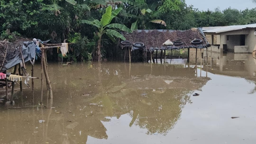 Côte d'Ivoire : Bangolo, les habitations d'un village sous les eaux