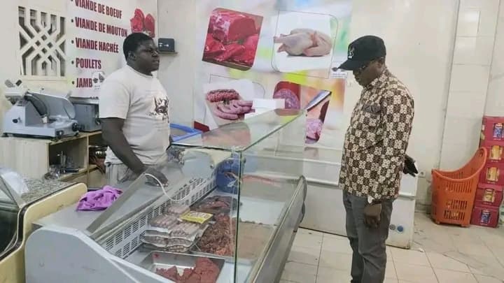 Burkina Faso : Contrôle des prix des produits, le ministre Poda surprend des commerçants "véreux" à Ouagadougou