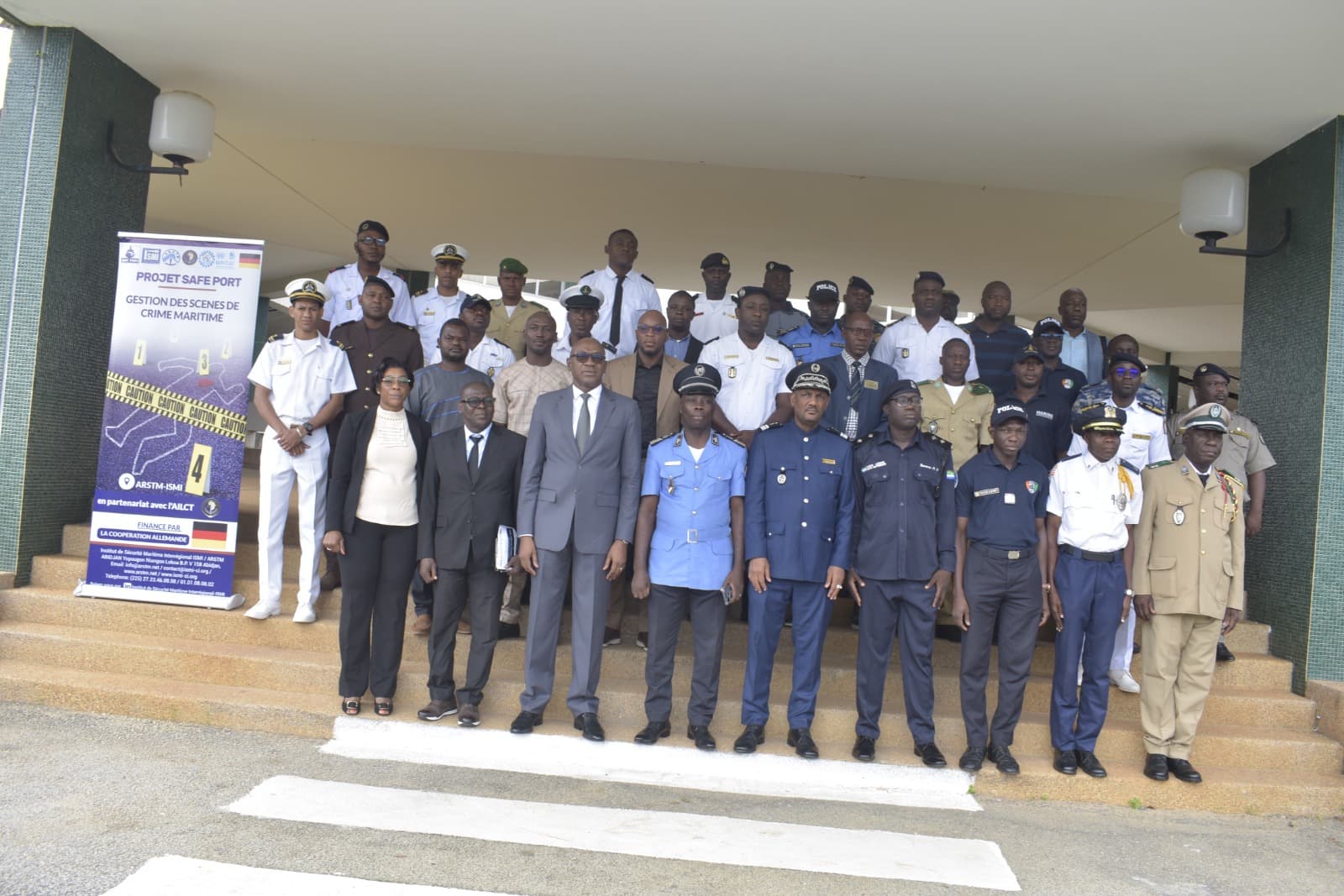 Côte d'Ivoire : Projet SAFE PORT, Gestion des scènes de crime maritime et conduite des petites embarcations au cœur de deux séminaires à l’ISMI-ARSTM à Abidjan