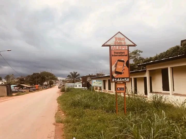 Côte d’Ivoire : Un élève de 15 ans taillade une jeune fille qui a refusé ses avances à Alépé