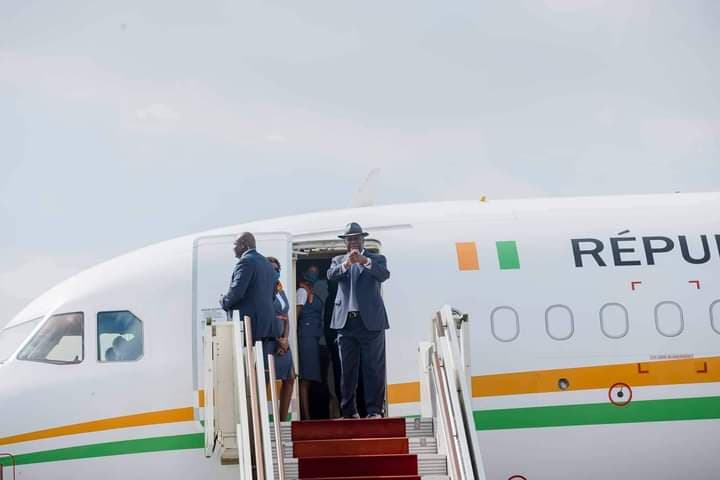 Côte d'Ivoire : Sommets de la CEDEAO et de l'UEMOA, le président Ouattara s'envole pour Accra