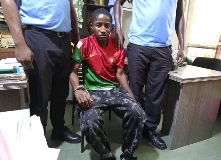 RDC : Un jeune arrêté 8 fois après avoir tenté de voyager en avion sans papiers