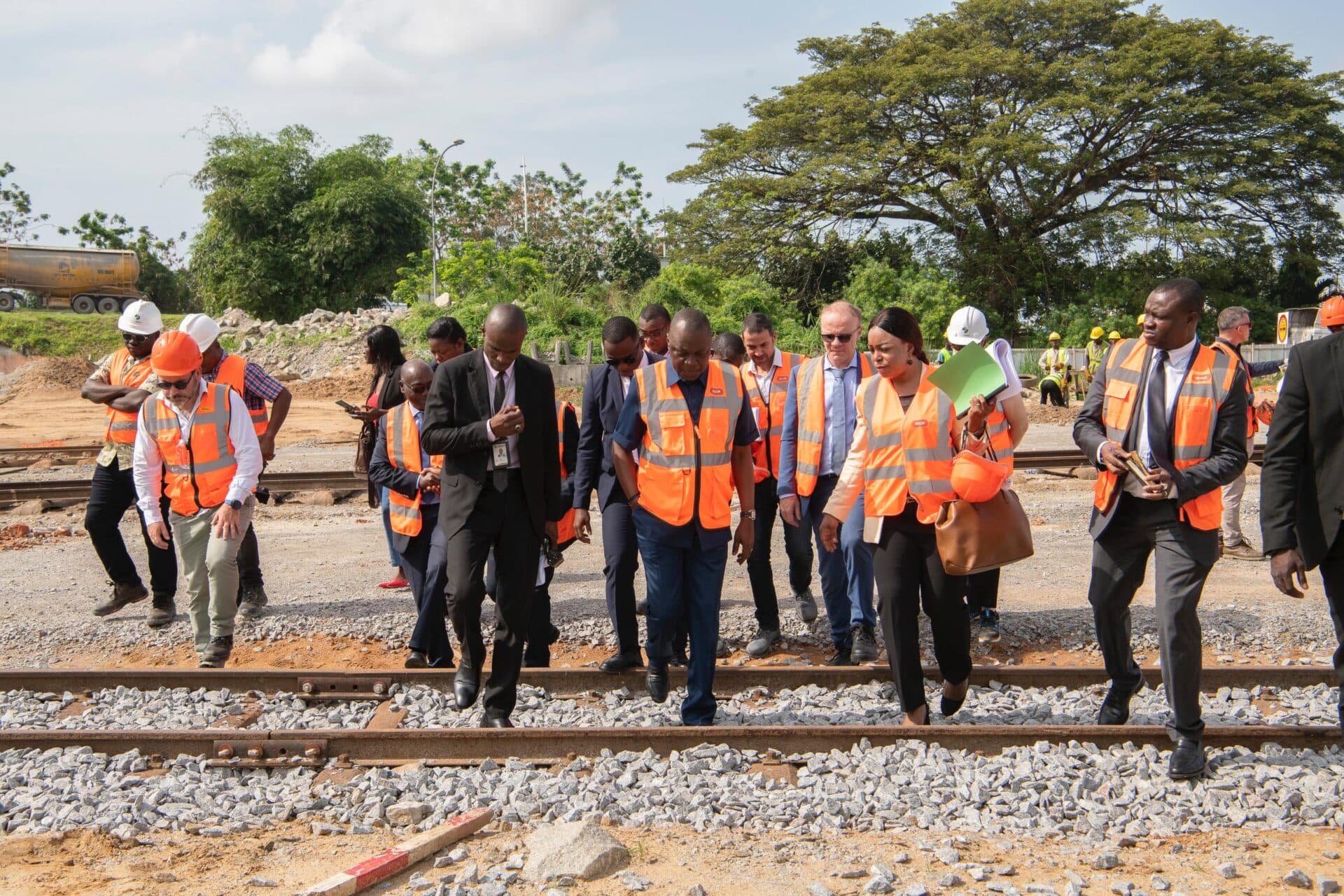 Côte d'Ivoire : Amadou Koné visite le chantier du métro d’Abidjan