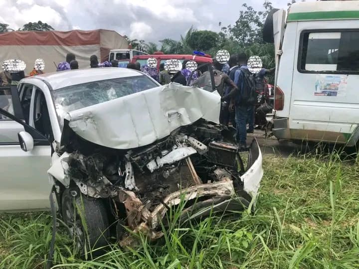 Côte d'Ivoire : Une femme enceinte parmi les victimes d'une collision entre un véhicule léger et un mini car à Adzopé