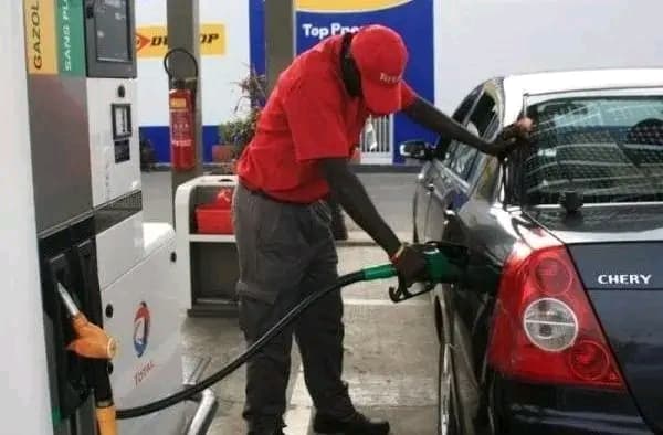 Côte d'Ivoire : Les prix à la pompe de l’essence et du gasoil inchangés pour août 2022