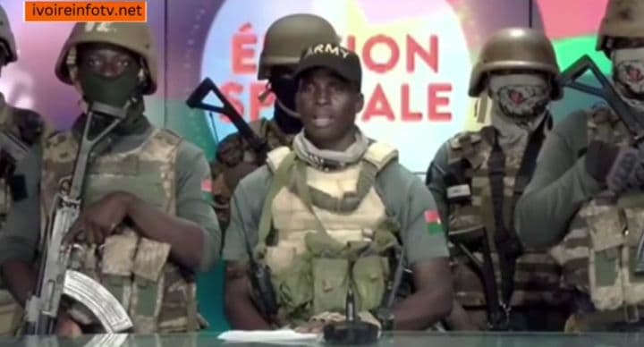 Burkina Faso : Visant la "Russie" comme nouveau partenaire pour lutter contre les terroristes, les putschistes accusent la France de collaborer avec Damiba