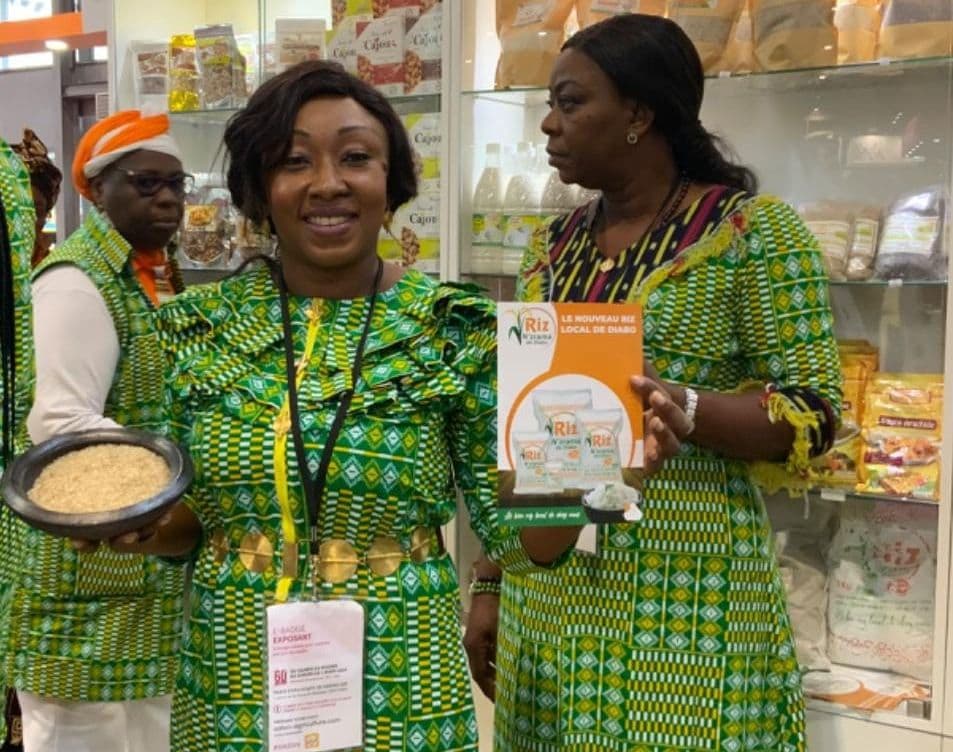 Côte d'Ivoire : La Présidente de Diabo Ville Émergente Rébecca Yao présente le Riz N'Zrama au SIA à Paris