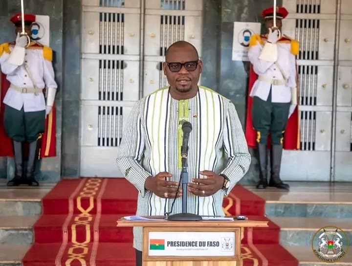 Burkina Faso : Le Médiateur du Faso, le CES et la Haute Cour de justice supprimés