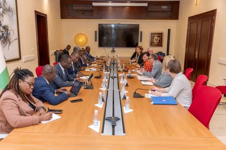 Côte d'Ivoire : Le PM Mambé échange avec une diplomate allemande sur le renforcement de la coopération