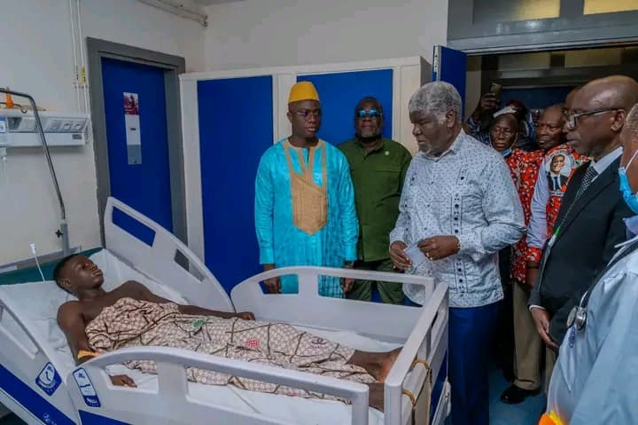 Côte d'Ivoire : Gabon, Beugré Mambé apporte le réconfort du gouvernement aux victimes des affrontements