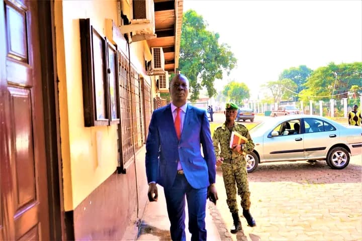 Centrafrique : Le dircab du ministre des finances fait un constat désolant des bureaux quasi vides ou fermés lors d'une visite inopinée