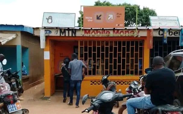 Côte d’Ivoire : Des propriétaires de points de vente mobile money s’insurgent contre les opérateurs et menacent de se faire entendre