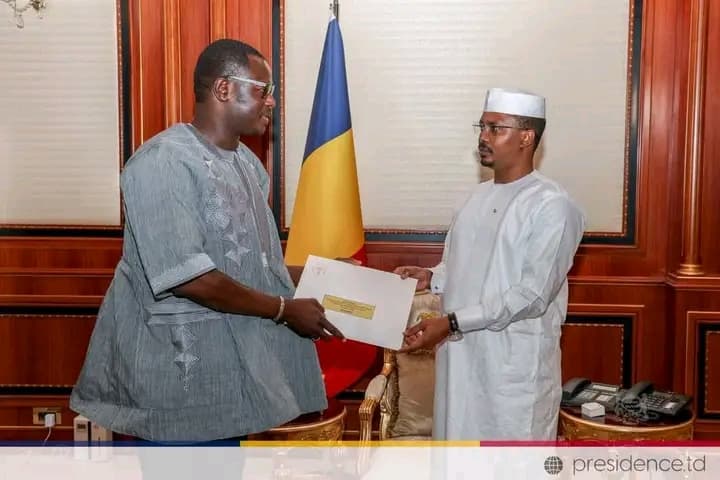 Burkina-Tchad : Le Président Tchadien reçoit ce matin le Ministre Porte-Parole du Gouvernement Burkinabè