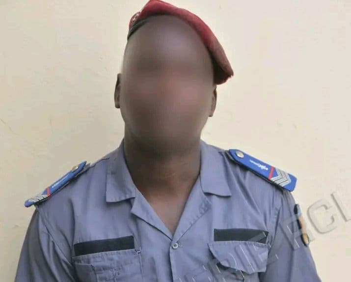 Côte d'Ivoire : Un faux gendarme mis aux arrêts à Bonoua ce matin, plusieurs effets militaires saisis chez lui