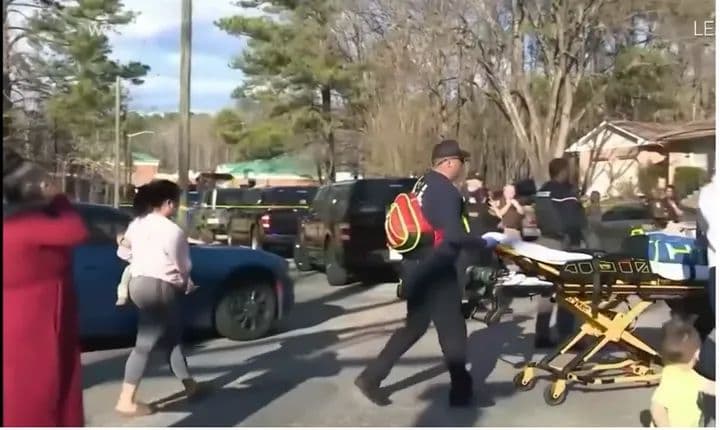 États-Unis : Un élève de six ans mis aux arrêts après avoir tiré sur son enseignante