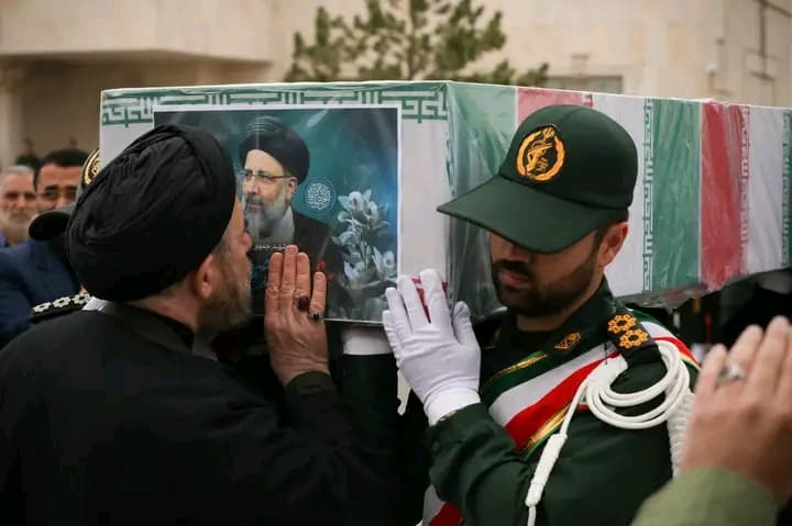 Iran: Début des processions funèbres pour le président Raïssi tué dans un crash d'avion