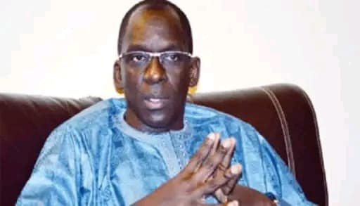 Sénégal : Depuis Luanda en Angola, Macky Sall limoge son ministre de la santé après la mort de 11 nouveaux-nés à l’hôpital de Tivaouan