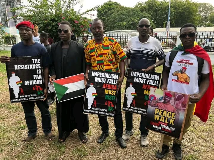 Ghana : Le Capitaine Ibrahim Traoré soutenu par des ghanéens