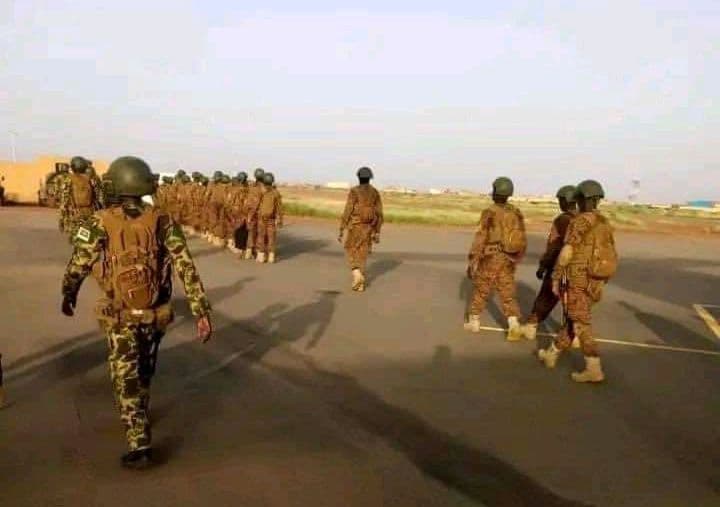 Niger : Des unités de l'armée burkinabè arrivent à Niamey