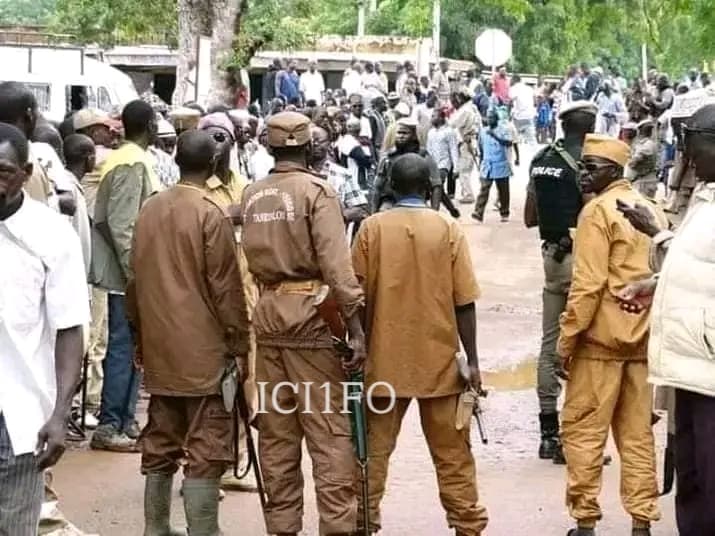 Burkina Faso : L'armée procède à l'enrôlement de 15 000 VDP pour des opérations militaires contre les terroristes