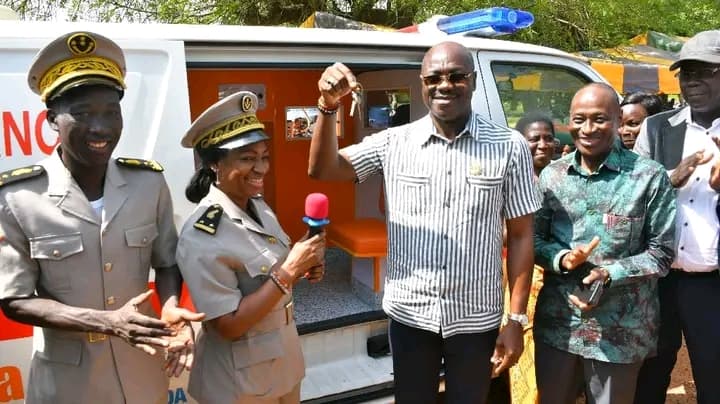 Côte d'Ivoire : Ananda, le centre de santé urbain doté d'une ambulance médicalisée
