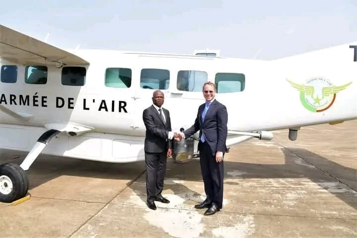 Bénin : Lutte contre le terrorisme, l'UE offre un avion de surveillance et de renseignement pour renforcer les capacités des forces armées