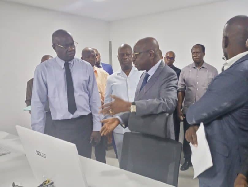 Côte d'Ivoire : Le DG des impôts visite les nouveaux locaux de la Direction des Grandes Entreprises
