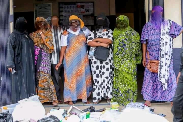Côte d'Ivoire : Abidjan, 06 femmes et 01 homme interpellés pour vente de la mixture Kadhafi et des MQIF