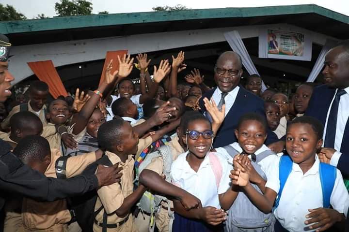 Côte d'Ivoire : Pierre Dimba invite les élèves à adopter un comportement responsable