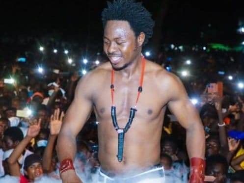 Tchad : Donné pour mort lors des manifestations du 20 octobre, le rappeur et slameur Ray’s Kim Edm refait surface et rassure