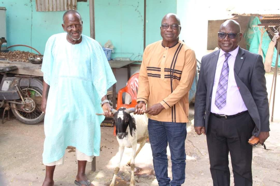 Côte d'Ivoire : N'Zi, le Président N'guessan Lataille offre des béliers aux fidèles musulmans de sa région pour la fête de la Tabaski