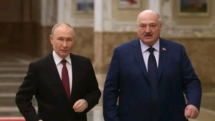 Biélorussie : Vladimir Poutine félicite Alexandre Loukachenko pour sa réélection