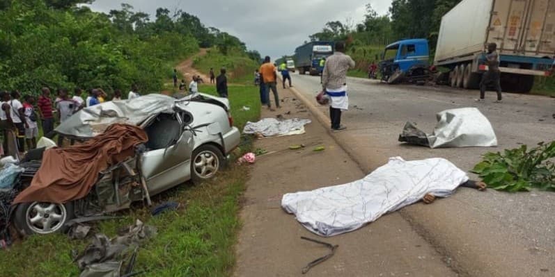 Côte d'Ivoire : Axe Adzopé-Abidjan, une collision entre une voiture personnelle et un camion fait 3 morts