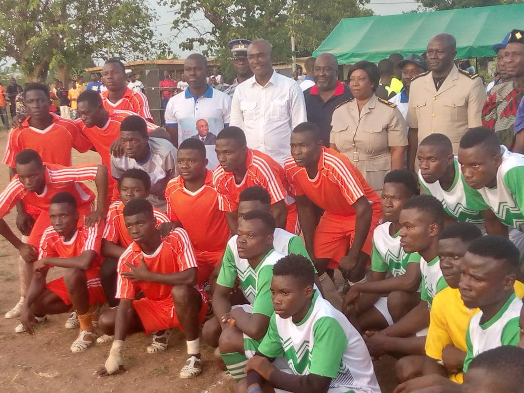 Côte d'Ivoire : À Botro, Marius Allamoua Dangoté promeut l'agriculture à travers un tournoi de football