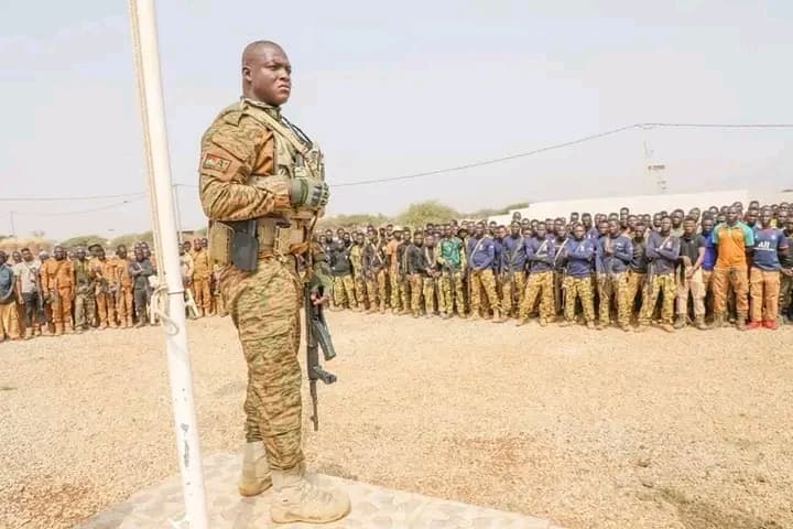 Burkina Faso : Le capitaine Ibrahim Traoré crée cinq nouveaux BIR