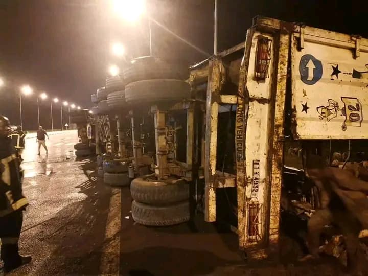 Côte d'Ivoire : Yamoussoukro, un camion dérape et fait 15 victimes dont 1 décès