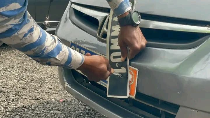 Côte d'Ivoire : Plaques d’immatriculation non conformes, plusieurs véhicules interceptés sur l’autoroute du nord
