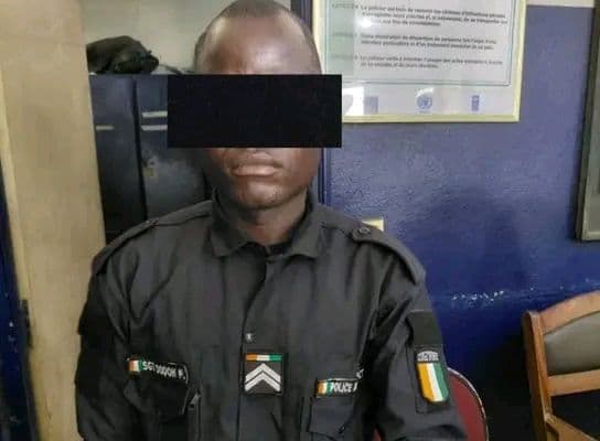 Côte d'Ivoire : Un faux policier se livrant à un contrôle irrégulier, extorsion de fonds et voleur de motos mis aux arrêts