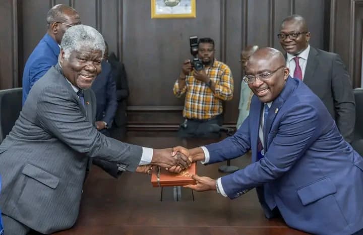 Ghana : Le PM ivoirien Beugré Mambé à Accra pour l'inauguration du siège de l'ICCIG
