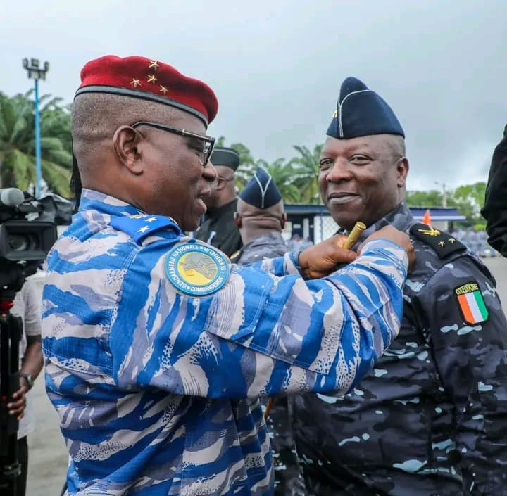 Côte d'Ivoire : 2039 personnalités civiles et militaires décorés