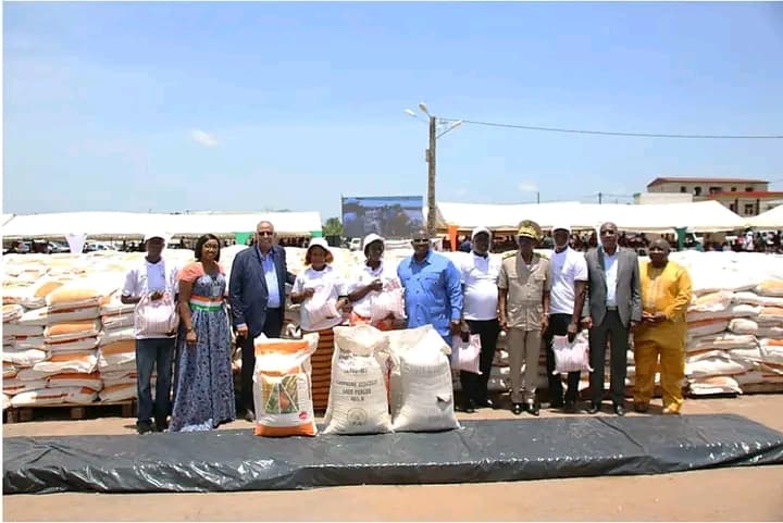 Côte d'Ivoire : Mé, plus de 2 500 tonnes de fertilisants et 62 tonnes de semences remises à 1630 producteurs