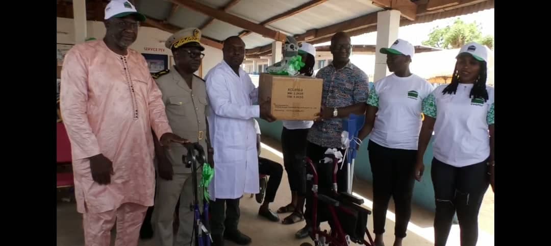 Côte d'Ivoire : Tafiré, l'UNACOOPEC-CI fait don de produits pharmaceutiques médicaux de 200 millions