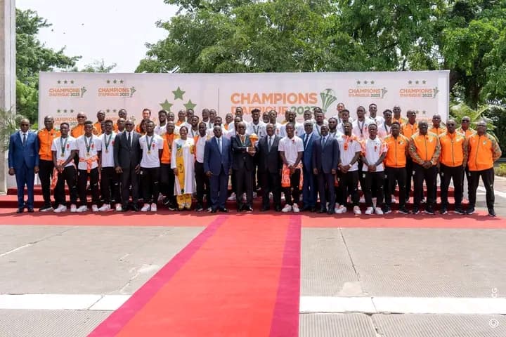 Côte d'Ivoire : Le président Ouattara exprime la reconnaissance de l'Etat aux Éléphants champion d'Afrique