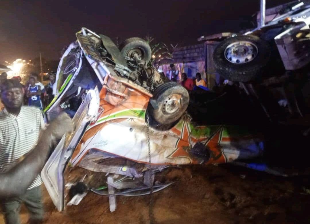 Côte d'Ivoire : Un Massa broyé par un camion fait 7 morts et plusieurs blessés sur l'autoroute de Dabou