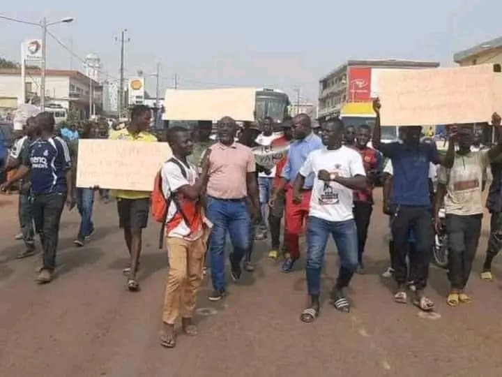 Côte d'Ivoire : Duekoué, des habitants en colère contre la CIE, une manifestation contre la compagnie organisée