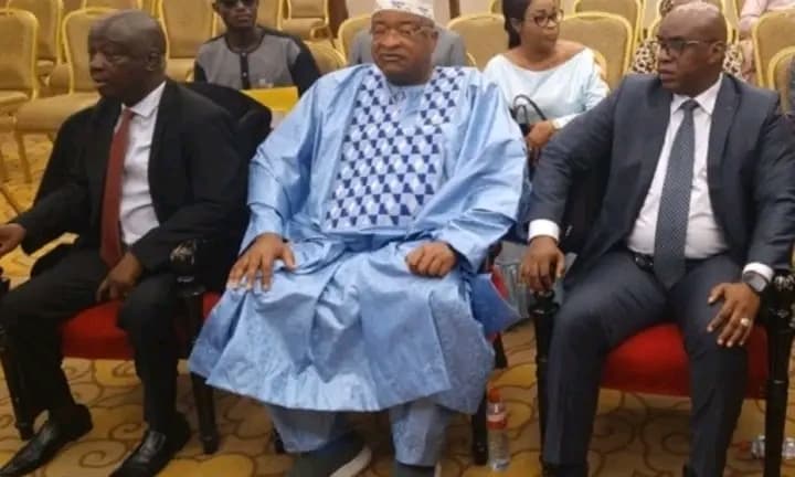 Guinée : Neuf opposants au régime militaire de transition libérés et placés sous contrôle judiciaire