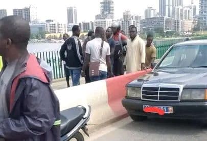 Côte d'Ivoire : Abidjan, un homme gare sa voiture sur le pont Degaulle et se jette dans la lagune