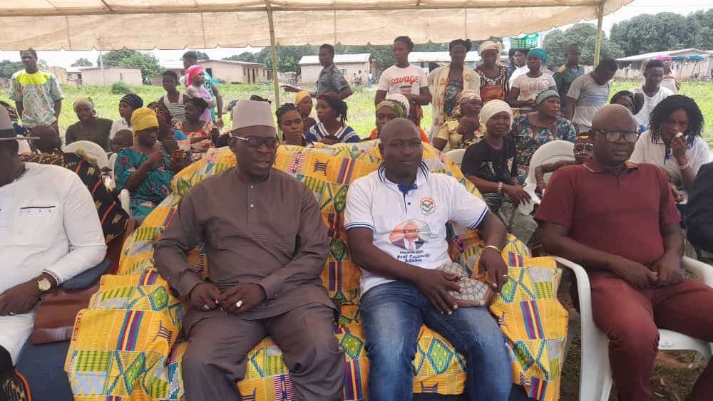 Côte d'Ivoire : Dabakala, le Professeur Adama Coulibaly visite le site de construction du bureau du Sous-préfet de Yaossédougou