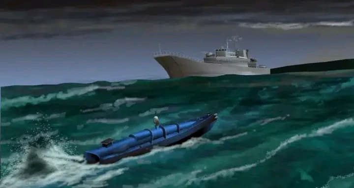 Guerre en Ukraine : Un bateau-drone, la nouvelle arme de l'Ukraine pour frapper la marine russe à Sébastopol